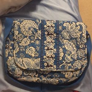 2/$25 Vera Bradley Crossbody Computer Bag